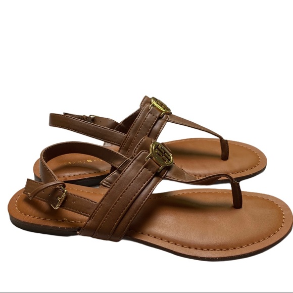 tommy hilfiger brown flip flops